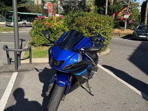 YAMAHA R7 – 2024