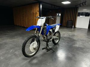 ② YAMAHA YZF 450