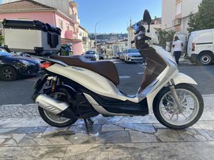 YAMAHA NMAX - 17