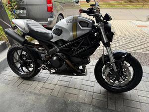 DUCATI MONSTER 1100