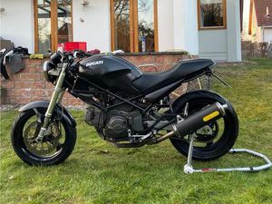 DUCATI MONSTER 600 / A2 KOMPATIBEL / DARK EDITION