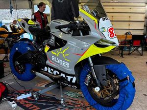 DUCATI PANIGALE 899 RENNMOTORRAD RACEBIKE