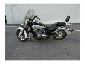 2004 HONDA VT750