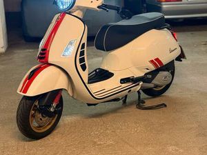 VESPA GTS 125 SIXTIES RACING