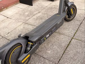 SEGWAY-NINEBOT MAX G2 D E-SCOOTER