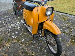 SIMON SCHWALBE MIT ANHÄNGER ZUM WIEDERAUFBAU