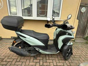 YAMAHA TRICITY 125 THREE WHEELER PETROL CVT V-BELT EURO 5 (12 PS) 125 CC