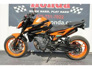 2022 KTM 890 DUKE GP