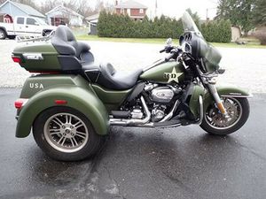 2022 HARLEY-DAVIDSON TRI GLIDE ULTRA (G.I. ENTHUSIAST COLLECTION)