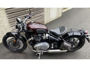 TRIUMPH BONNEVILLE BOBBER