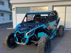 CAN AM MAVERICK X3 C/ MATRICULA TORRES VEDRAS (SÃO PEDRO, SANTIAGO, SANTA MARIA DO CASTELO E SÃO MIGUEL) E MATACÃES