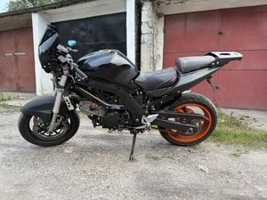 MOTOCYKL SV650 K4 WTRYSK ŚWIĘTOCHLOWICE