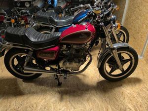 HONDA CM 185- 400 VERSCHIEDENE TYPEN