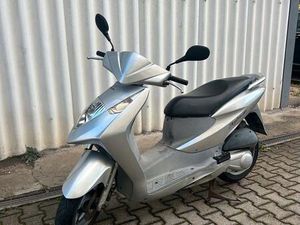 HONDA DYLAN 125 CCM ROLLER TÜV NEU
