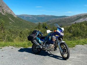 HONDA AFRICA TWIN RD07 - TECHNISCH TEILS ÜBERHOLT