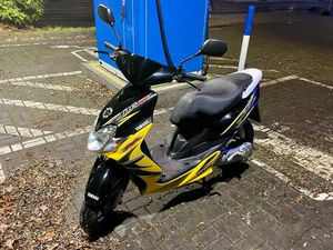 YAMAHA JOG RR LC ORGINALZUSTAND ROLLER