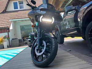 HARLEY DAVIDSON ROAD GLIDE