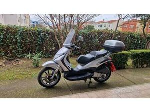 PIAGGIO BEVERLY 250 - 2004