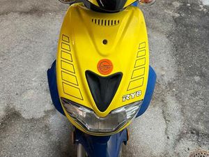 KEEWAY RY8 ROLLER GELB/BLAU - NEUE BATTERIE