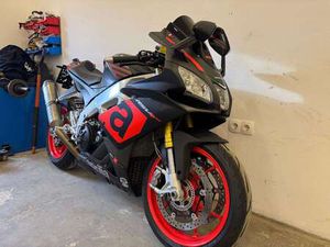 APRILIA RSV4 RR WEIß
