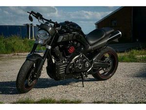 YAMAHA MT 01 RP18