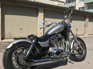 SUZUKI INTRUDER