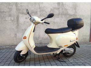 VESPA 125 ET4