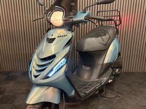 PIAGGIO ZIP 4T 2V 2016 BROM FULL OPTION 1 EIGENAAR — SCOOTERS | PIAGGIO — MARKTPLAATS