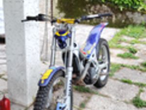 MOTO DA TRIAL BETA REV3 250 CC ANNO 2001