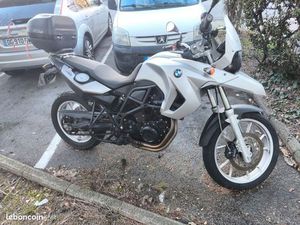 BMW F650 GS – 2010 – MOTEUR 800 CM³ – 45 000 KM – TRÈS BON ÉTAT