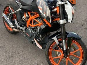 KTM 390 DUKE 2016 – 23 000 KM – VENTE PRO UNIQUEMENT