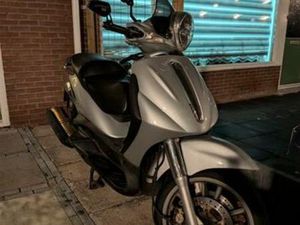 PIAGGIO BEVERLY 500 - 2005 - 42.000KM — SCOOTERS | PIAGGIO — MARKTPLAATS