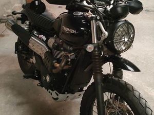 TRIUMPH STREET SCRAMBLER