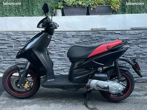 SCOOTER SR 50 APRILIA