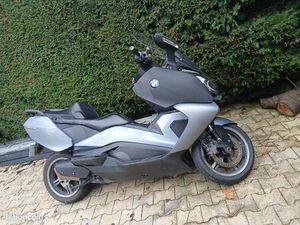 BMW C650GT