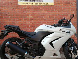 ② NINJA 250R 2013 KAWASAKI - LAGE PRIJS KLEIN BEETJE SCHADE