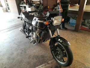 ② KAWASAKI Z1300