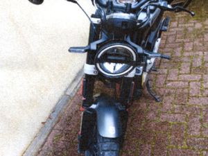 HUSQVARNA SVARTPILEN 125