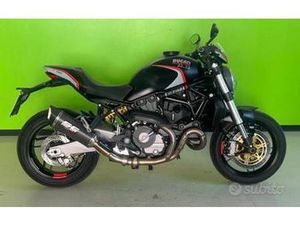 DUCATI MONSTER 821 STEALTH