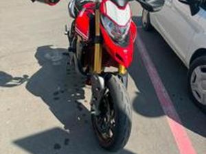 HYPERMOTARD 950SP