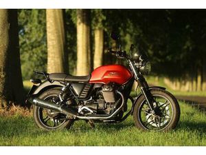 MOTO GUZZI V7 744 STONE ABS ROADSTER/RETRO PETROL MANUAL (47 PS) 744 CC