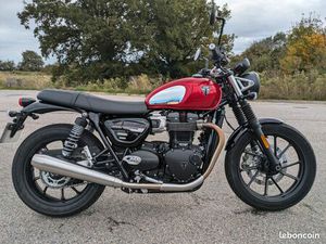 TRIUMPH SPEEDTWIN 900