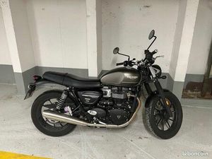 TRIUMPH STREET TWIN 2022 A2 • 5 400 KM • 1ÈRE MAIN • EXCELLENT ÉTAT