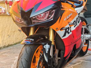 HONDA CBR 600 RR REPSOL