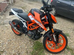 KTM 390 DUKE – 18 250 KM – LIGNE AKRAPOVIC + QUAD LOCK