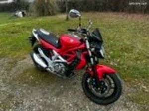 SUZUKI GLADIUS 650 A2