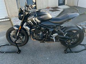 TRIUMPH TRIDENT 660 A2