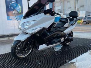 T-MAX WHITE MAX ABS 10TH ANNIVERSAIRE 2010