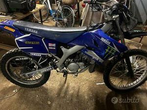 YAMAHA 50 DTR