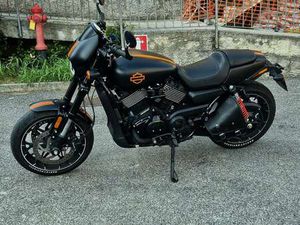 HARLEY-DAVIDSON STREET ROD NERO